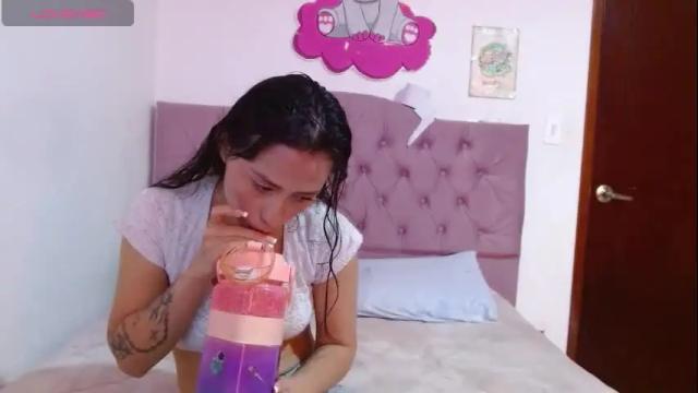 Image 6 of marly_hottest Stream on Chaturbate on 1 month ago