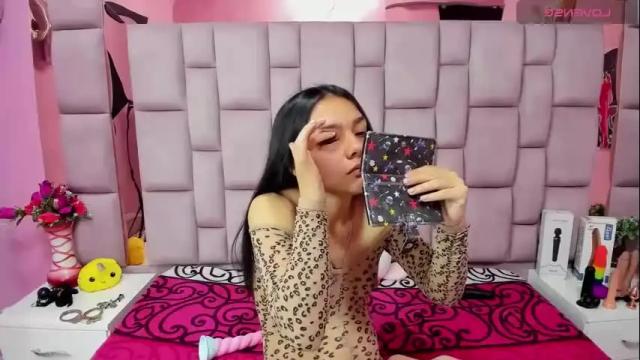 Image 7 of marlyanal Stream on Chaturbate on 3 months ago