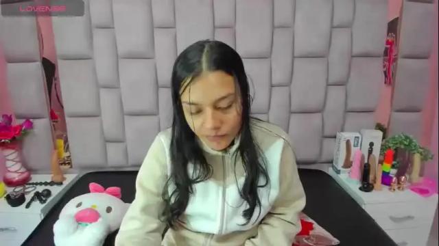 Image 4 of marlyanal Stream on Chaturbate on 3 months ago
