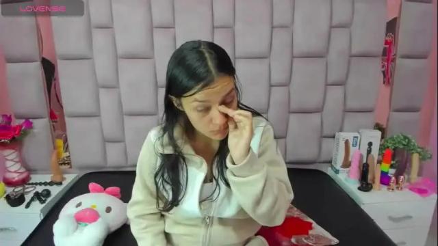 Image 7 of marlyanal Stream on Chaturbate on 3 months ago