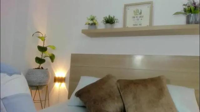 Image 6 of maroly_21 Stream on Chaturbate on 1 month ago