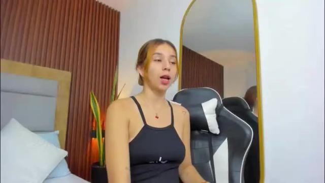 Image 8 of maroly_21 Stream on Chaturbate on 1 month ago