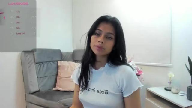 Image 3 of marrtinna__ Stream on Chaturbate on 13 months ago
