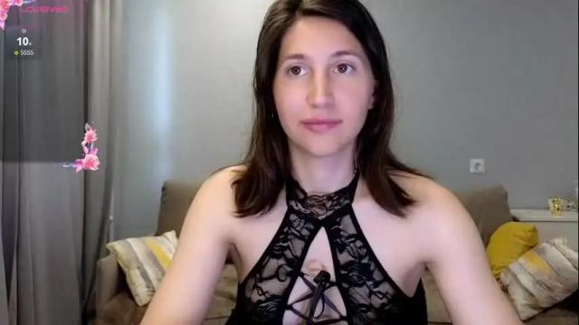 Image 2 of marrycolins Stream on Chaturbate on 17 days ago