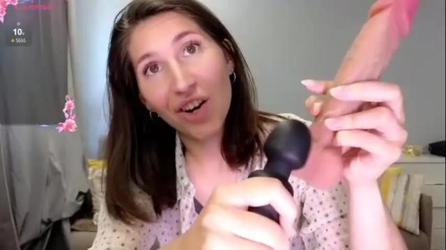 Image 6 of marrycolins Stream on Chaturbate on 1 day ago
