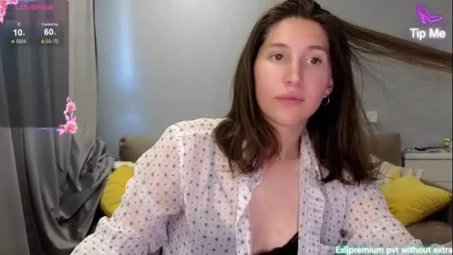 Image 6 of marrycolins Stream on Chaturbate on 16 days ago