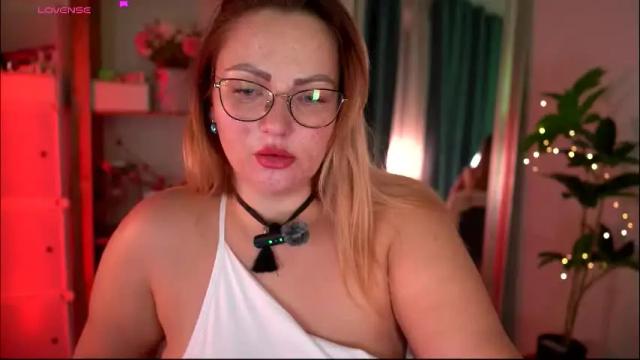 Image 3 of marrygrayes Stream on Chaturbate on 5 days ago