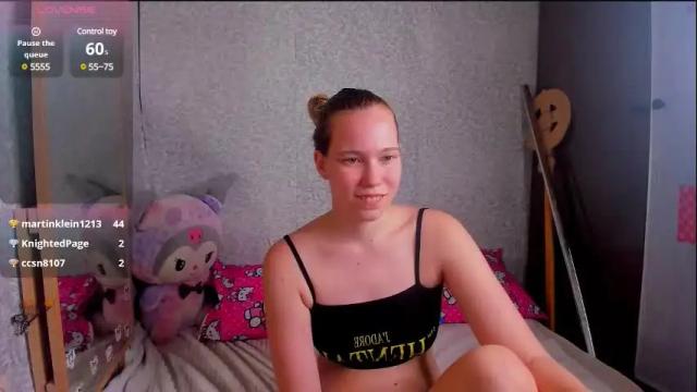 Image 2 of marryjanes Stream on Chaturbate on 3 months ago