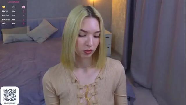 Image 4 of marryjonas Stream on Chaturbate on 11 days ago