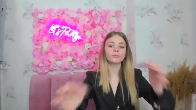 Image 3 of marryrossee Stream on Chaturbate on 13 months ago