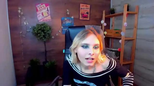 Image 10 of marrywilliams_ Stream on Chaturbate on 13 months ago