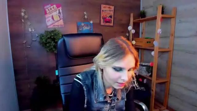 Image 6 of marrywilliams_ Stream on Chaturbate on 13 months ago