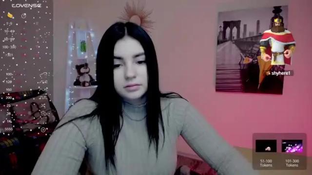 Image 3 of marta_shy_ Stream on Chaturbate on 17 months ago