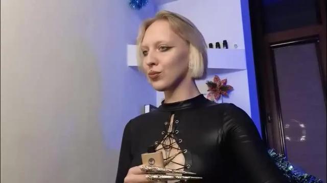 Image 11 of marthahoffman Stream on Chaturbate on 6 days ago