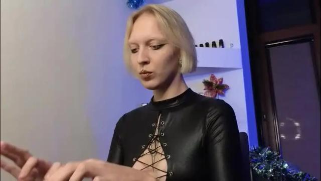 Image 12 of marthahoffman Stream on Chaturbate on 6 days ago