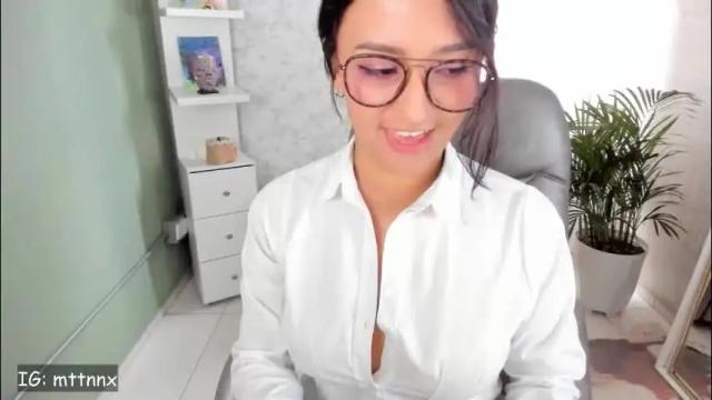 Image 6 of martiiinaa_ Stream on Chaturbate on 2 months ago