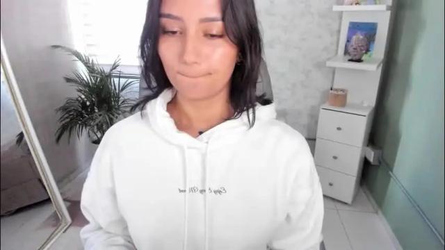 Image 6 of martiiinaa_ Stream on Chaturbate on 1 month ago