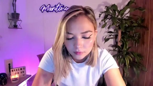 Image 12 of martiina_blue Stream on Chaturbate on 15 months ago