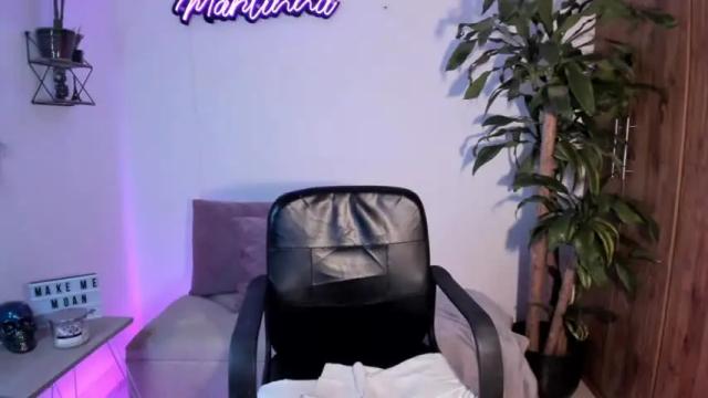 Image 11 of martiina_blue Stream on Chaturbate on 22 months ago