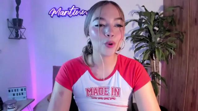 Image 7 of martiina_blue Stream on Chaturbate on 14 months ago