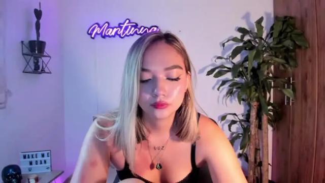 Image 12 of martiina_blue Stream on Chaturbate on 14 months ago