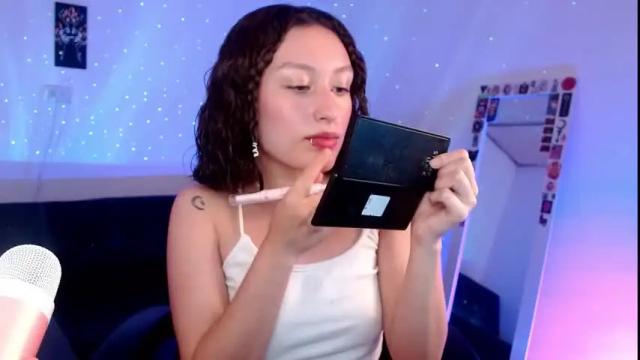 Image 3 of martina_adams Stream on Chaturbate on 14 months ago