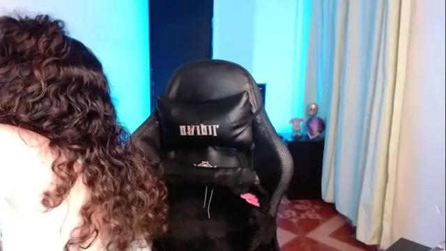 Image 2 of martina_adams Stream on Chaturbate on 1 month ago