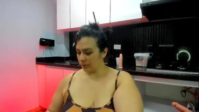 Image 4 of martina_foxy_ Stream on Chaturbate on 23 days ago