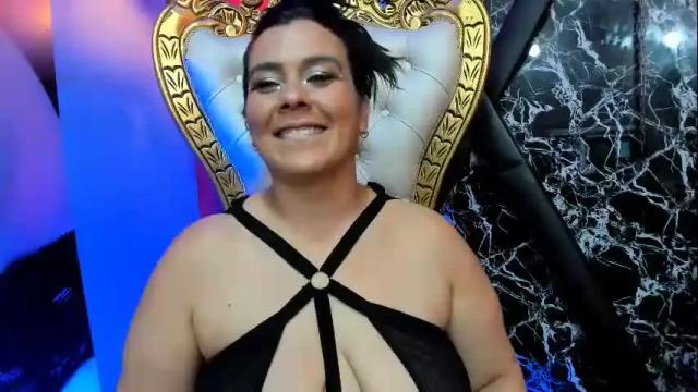Image 11 of martina_foxy_ Stream on Chaturbate on 13 days ago