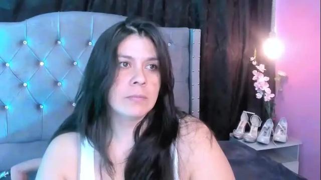 Image 7 of martina_foxy_ Stream on Chaturbate on 9 days ago