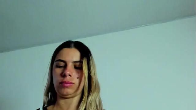 Image 4 of martina_hill_1 Stream on Chaturbate on 6 days ago