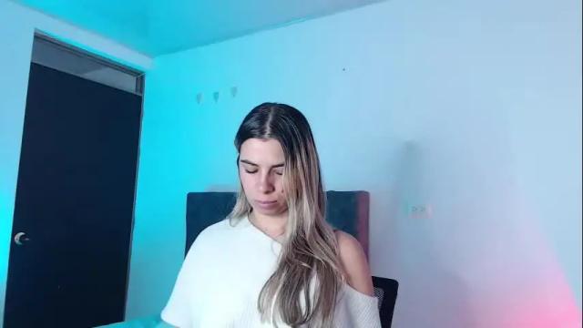 Image 7 of martina_hill_1 Stream on Chaturbate on 1 month ago