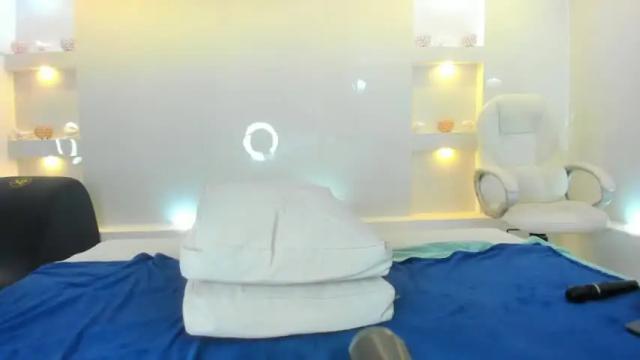 Image 12 of martina_mayers Stream on Chaturbate on 12 months ago