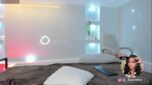 Image 12 of martina_mayers Stream on Chaturbate on 11 days ago