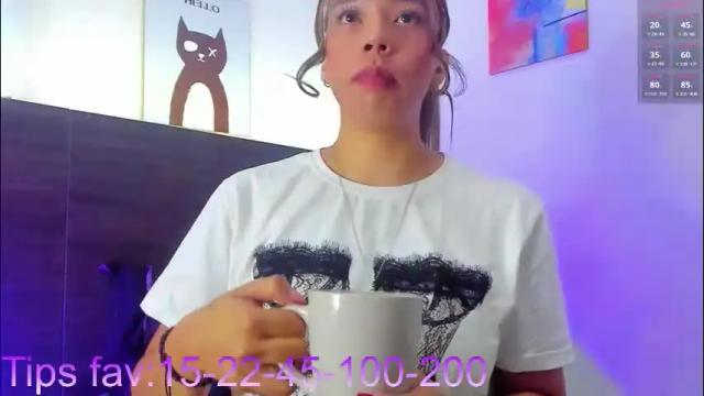 Image 3 of martina_miiller Stream on Chaturbate on 1 month ago