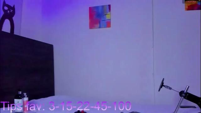 Image 4 of martina_miiller Stream on Chaturbate on 26 days ago
