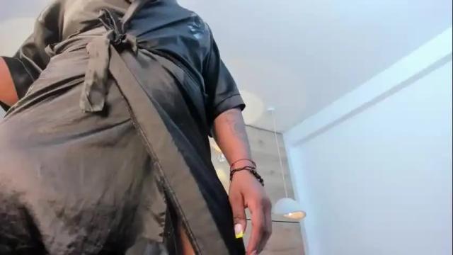 Image 2 of martina_touss Stream on Chaturbate on 18 days ago