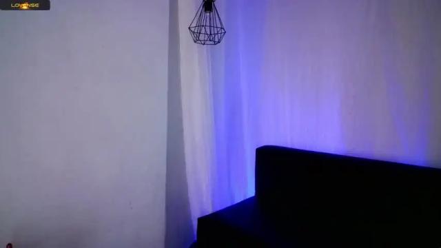 Image 12 of martina_villareal Stream on Chaturbate on 12 months ago
