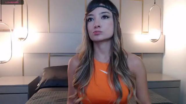 Image 4 of martina_vitelli Stream on Chaturbate on 19 months ago