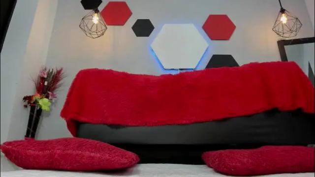 Image 11 of martinaclark Stream on Chaturbate on 1 month ago