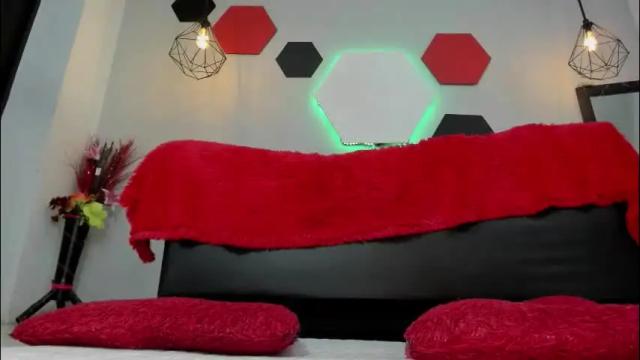 Image 12 of martinaclark Stream on Chaturbate on 22 days ago