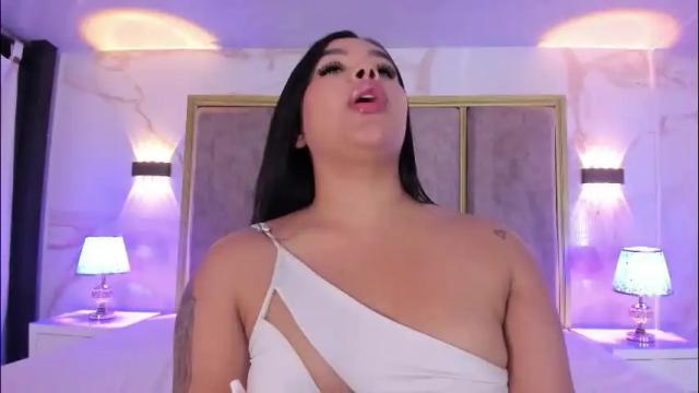 Image 7 of martinagarcia__ Stream on Chaturbate on 1 month ago