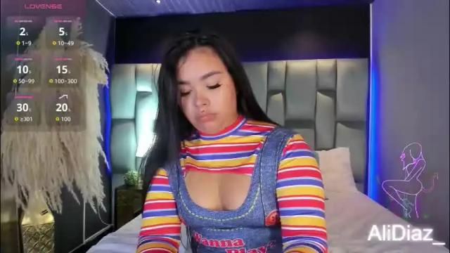 Image 11 of martinagarcia__ Stream on Chaturbate on 29 days ago