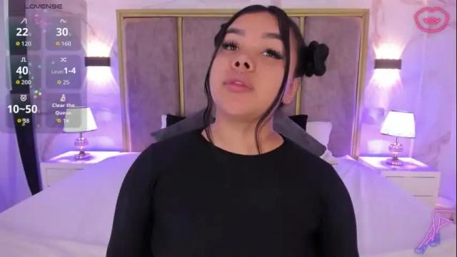 Image 7 of martinagarcia__ Stream on Chaturbate on 26 days ago