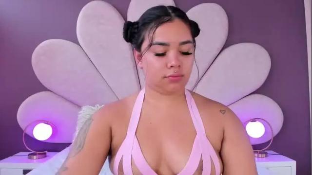 Image 8 of martinagarcia__ Stream on Chaturbate on 24 days ago