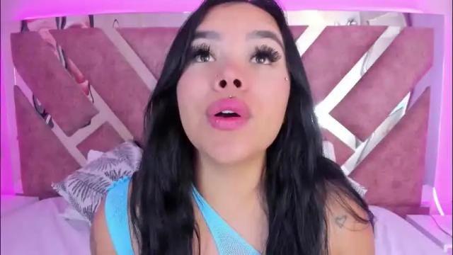 Image 3 of martinagarcia__ Stream on Chaturbate on 13 days ago