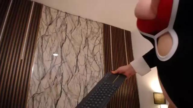 Image 7 of martinaguzmann Stream on Chaturbate on 1 month ago
