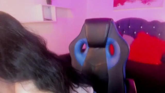 Image 4 of martinajolnss Stream on Chaturbate on 15 months ago