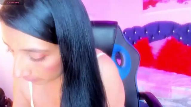Image 12 of martinajolnss Stream on Chaturbate on 14 months ago