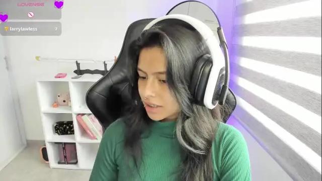 Image 11 of martinnaa__ Stream on Chaturbate on 1 month ago